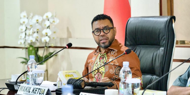 Ketua Komite III DPD RI Imbau Warga Papua Barat Tak Ragu Ikut Imunisasi Campak