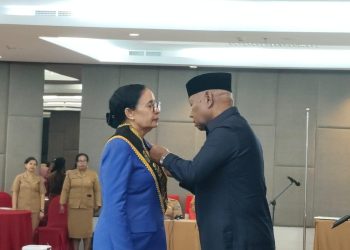Siapkan Generasi Emas Papua Barat, Gubernur Kukuhkan Bunda PAUD dan Bunda Literasi