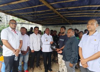 Sempat Dikeluarkan dari Asrama, Gubernur Mandacan Bantu Mahasiswa Yahukimo