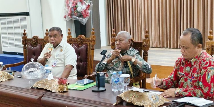 Gubernur Papua Barat Evaluasi Tiga Program Prioritas