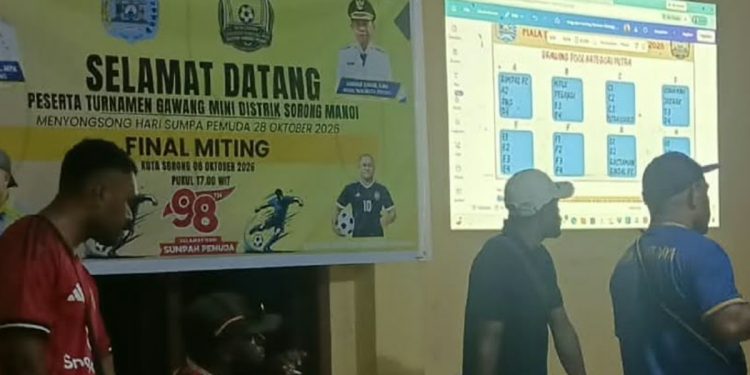 Boas Solossa Dukung Turnamen Gawang Mini Sorong Manoi , 42 Tim Siap Bertanding