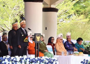​Pimpin Upacara HUT Papua Barat ke-27, Gubernur Mandacan Soroti Capaian Pembangunan