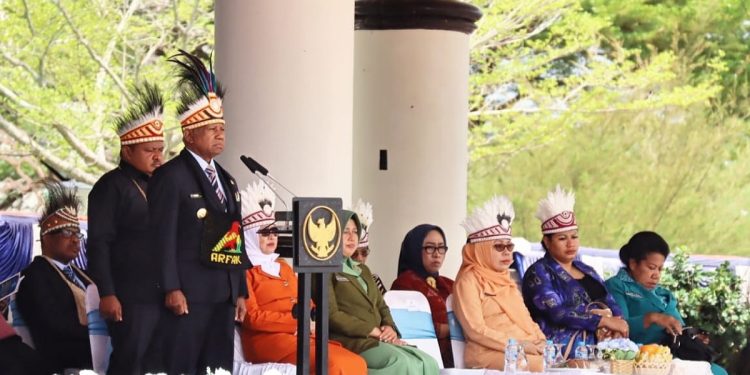 ​Pimpin Upacara HUT Papua Barat ke-27, Gubernur Mandacan Soroti Capaian Pembangunan
