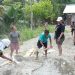 Mama-Mama Papua di Yamboi Semangat Bergotong Royong Sukseskan TMMD ke-130