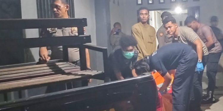 Jenazah Pria Ditemukan di Kontrakan Wosi Belakang Gereja Dok IV