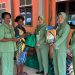 Persit KCK Cabang XVII Mansel Salurkan Bantuan Beras Bagi Warga Yamboi