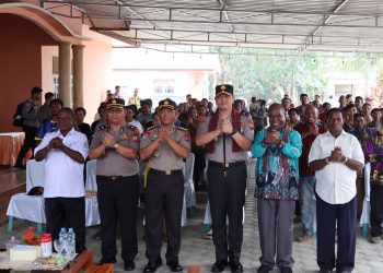 Kapolda Hengki Haryadi Silaturahmi Bersama Masyarakat Suku Moi