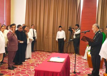 Filep Wamafma Dilantik Sebagai Ketua APTISI Papua Barat Periode 2026-2031