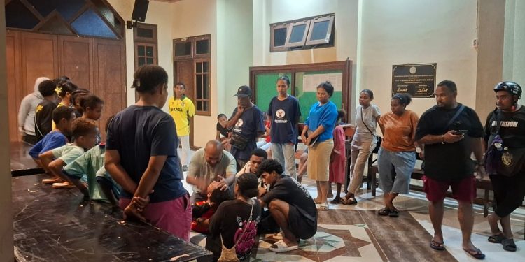 Laga Final Basket Unipa Dihentikan, Belasan Pemain dan Suporter Alami Kerasukan